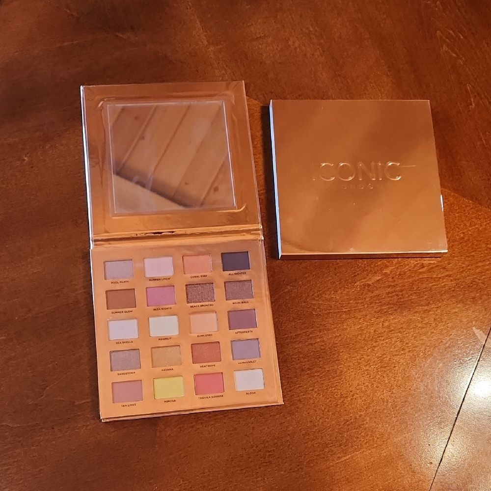 ICONIC 20 Eyeshadow Palette Gold Browns Pinks Matte & Metallic Sunset To Sunrise